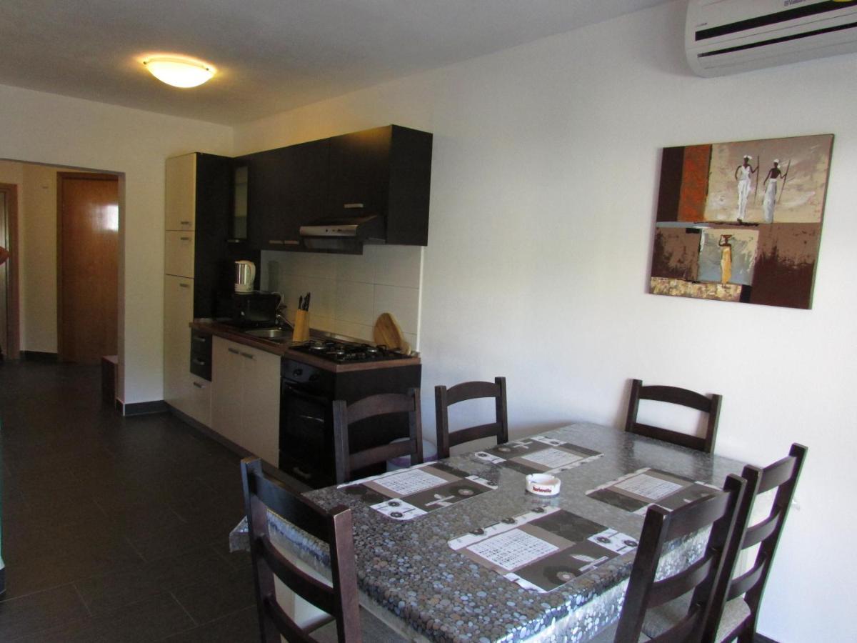 Apartment Miaantonia Vrsi Exterior foto